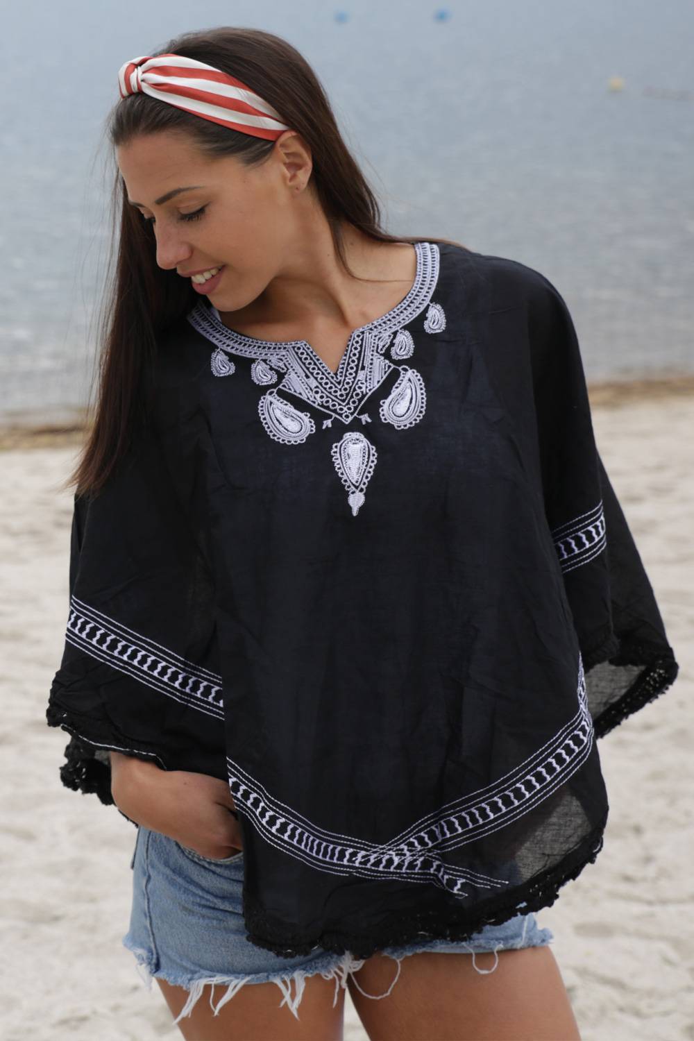 Stylebreaker Leichter Poncho mit gesticktem Paisley Muster Kauf eins, bekomm eins gratis