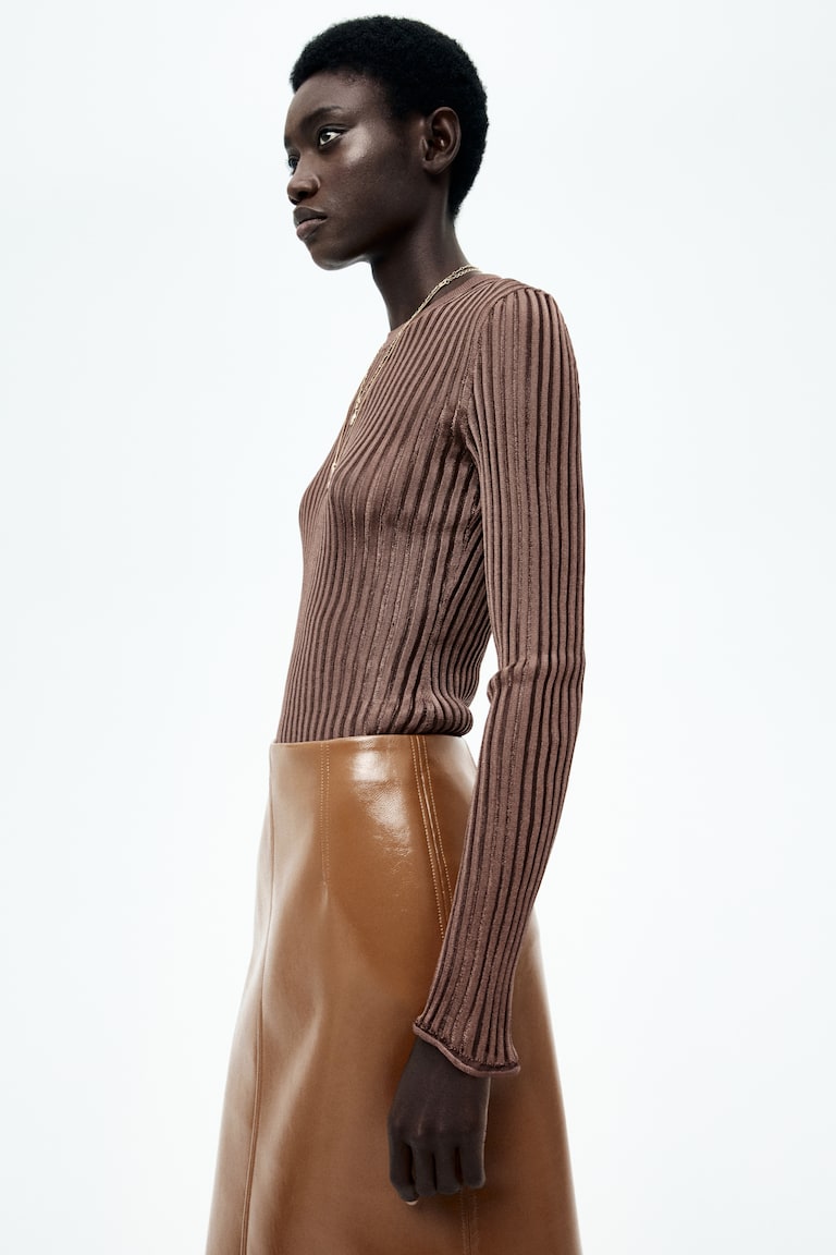 H&M Durchscheinendes Shirt in Rippstrick Letzte 3 Tage
