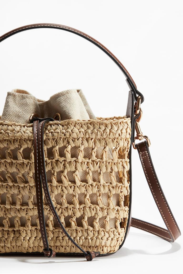 H&M Crossbody-Strohtasche Nur noch ein Tag übrig