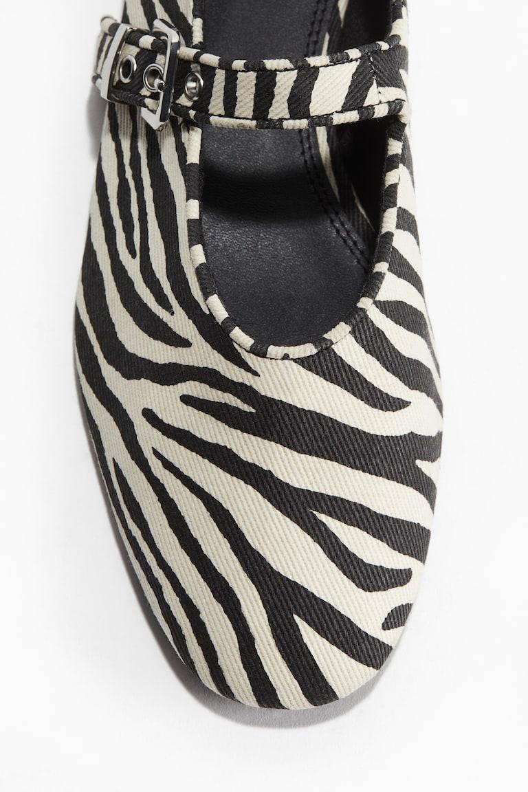 H&M Mary-Janes Bis zu 65% Rabatt