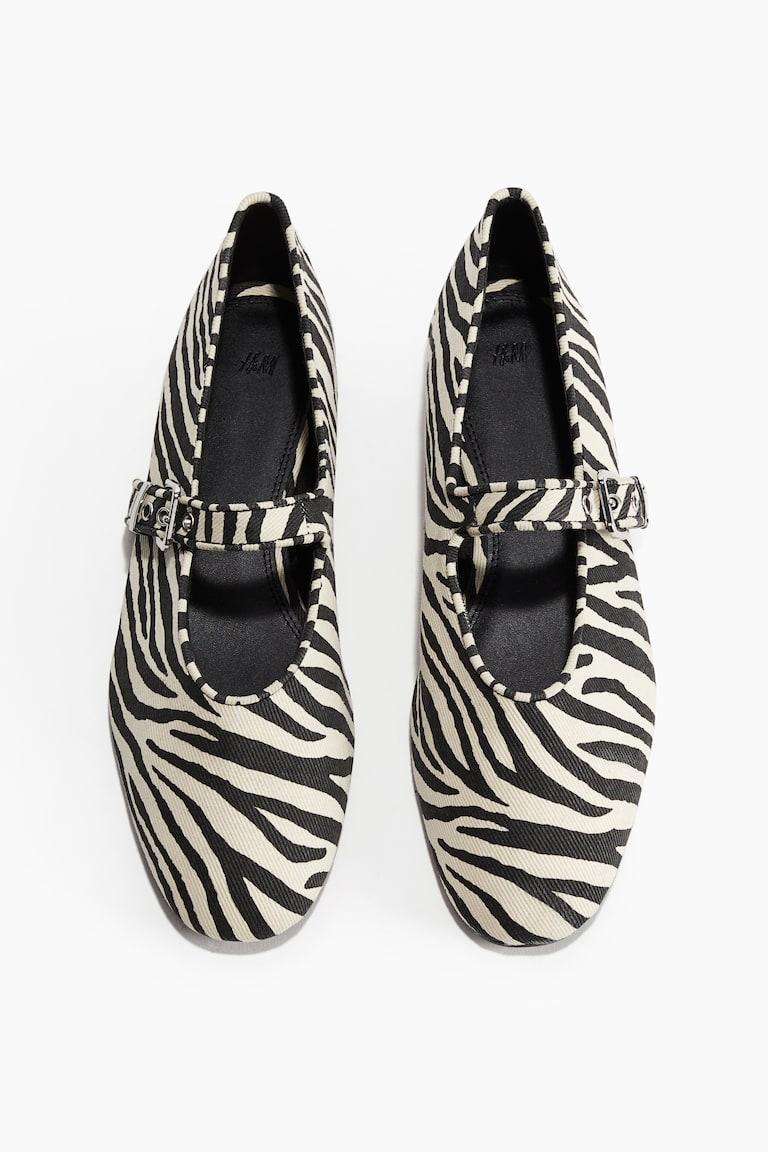 H&M Mary-Janes Bis zu 65% Rabatt