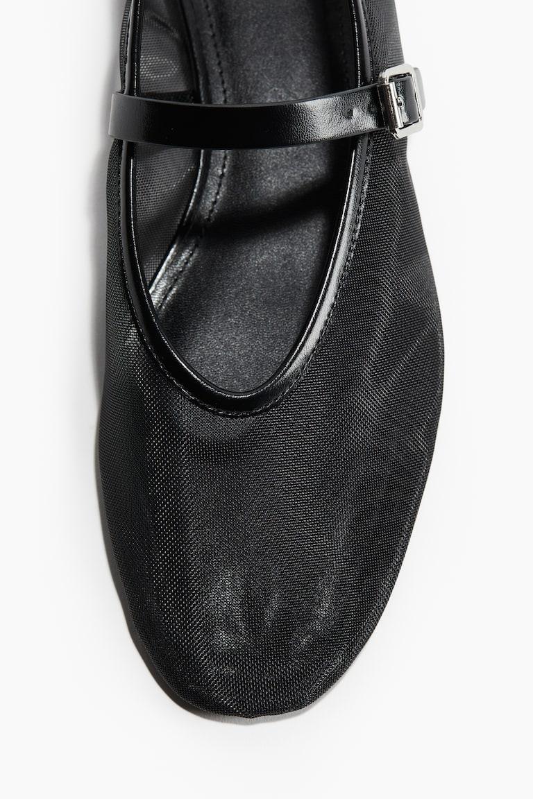 H&M Ballerinas im Mary-Jane-Stil aus Mesh Fabrikladen