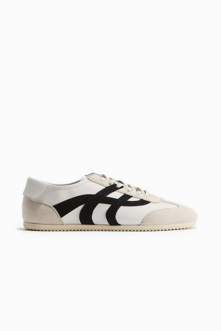 H&M Sneaker Schlussverkauf