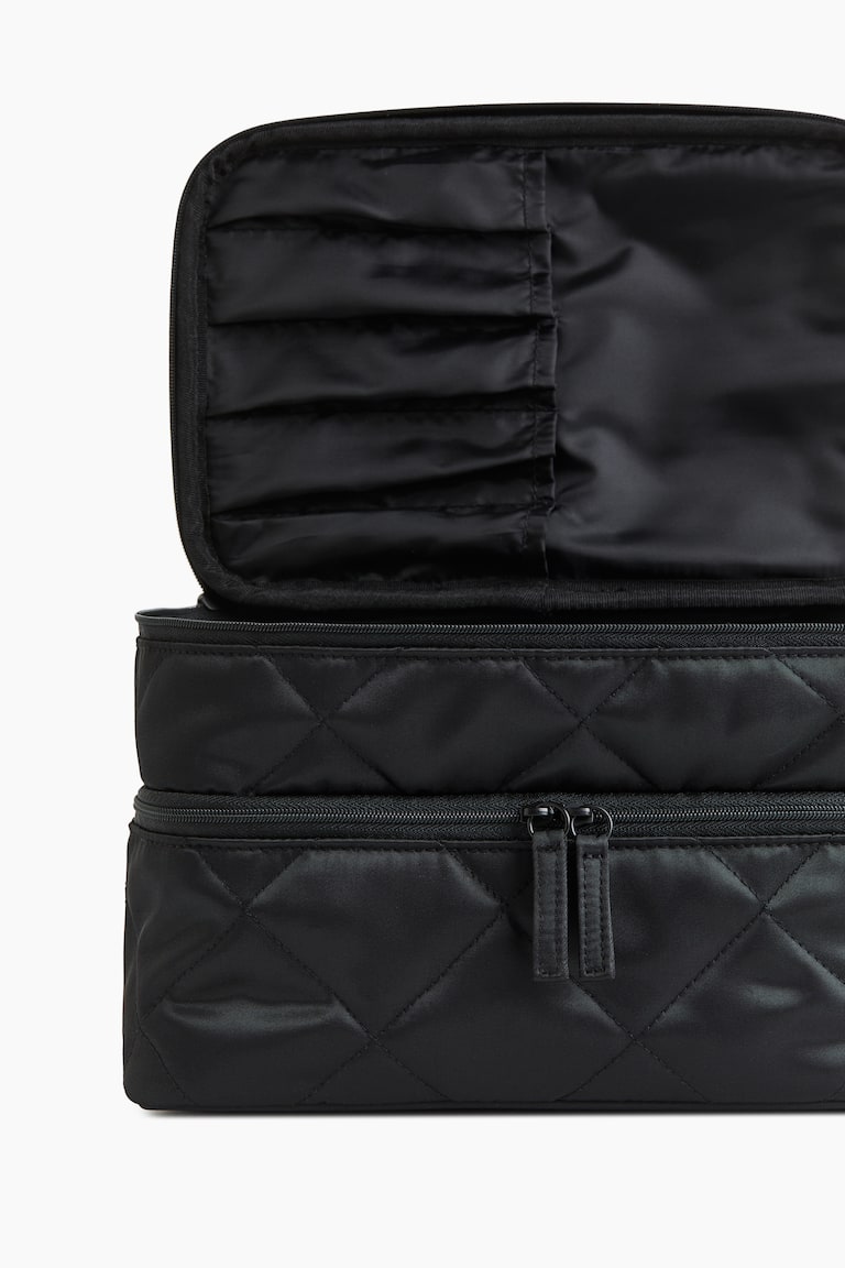 H&M Große Kulturtasche mit zwei Böden Black Friday