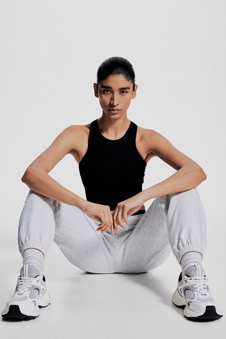 H&M Sport-BH mit DryMove™ Medium Support Zeitbegrenzte Promotion