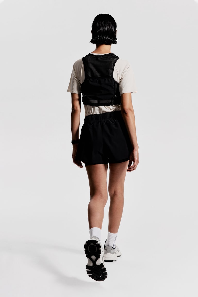 H&M Doppellagige Laufshorts mit DryMove™ Meist gekauft
