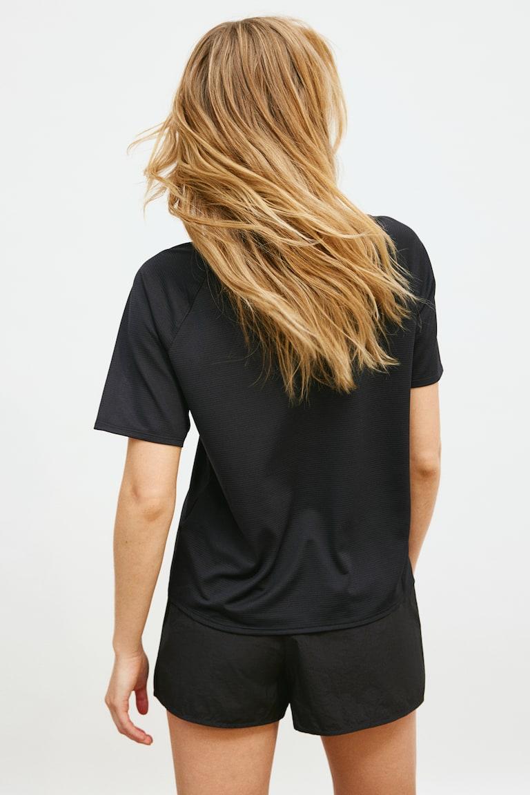 H&M Sportshirt mit DryMove™ Flash Sale
