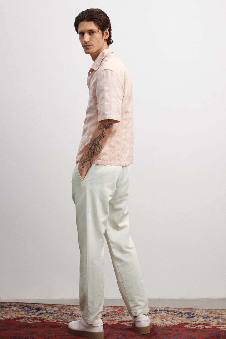 H&M Hose aus Lyocellmix in Regular Fit Top Angebot