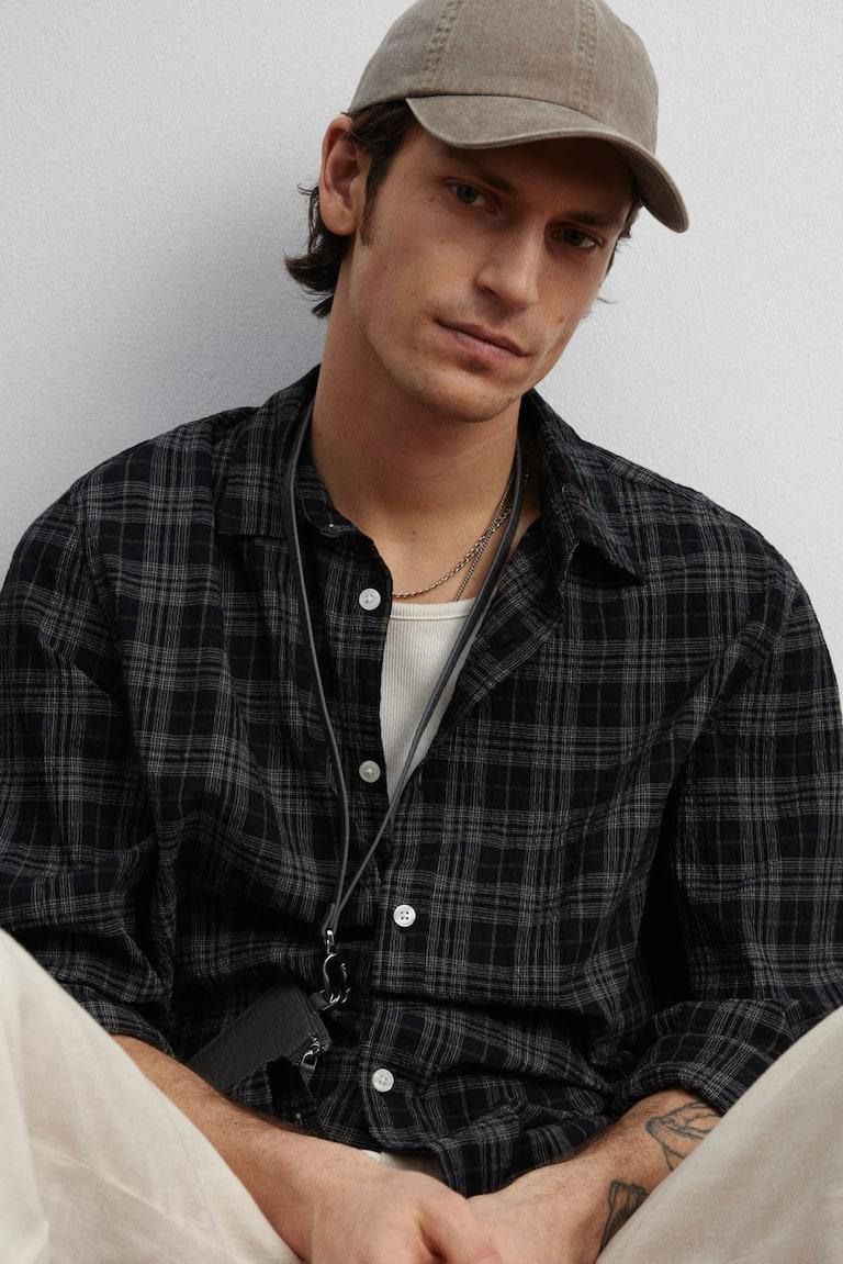 H&M Hemd mit Struktur in Loose Fit Neuheiten