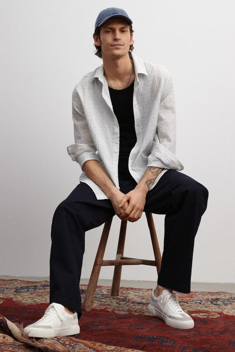 H&M Seersucker-Hose in Relaxed Fit Kauf eins, bekomm eins gratis