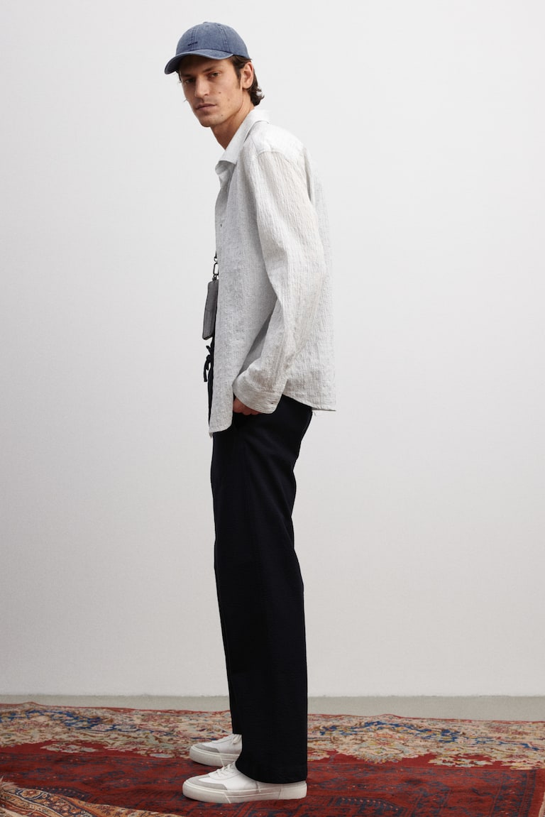 H&M Seersucker-Hose in Relaxed Fit Kauf eins, bekomm eins gratis