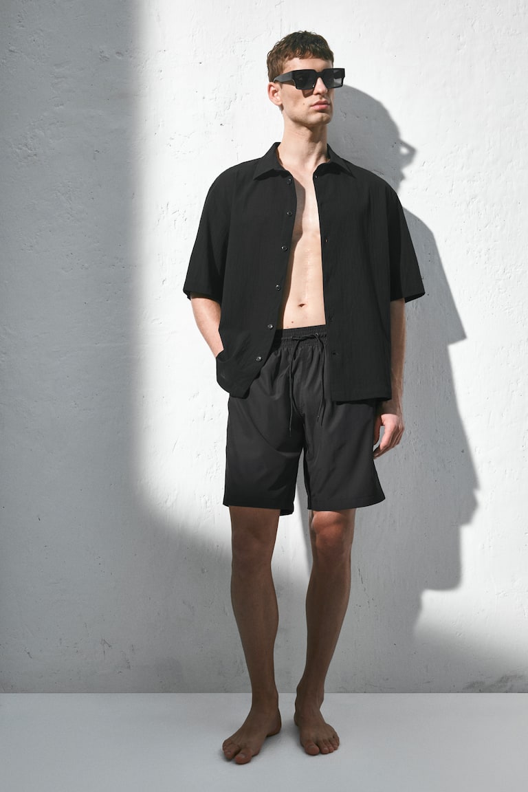 H&M Knielange Badeshorts