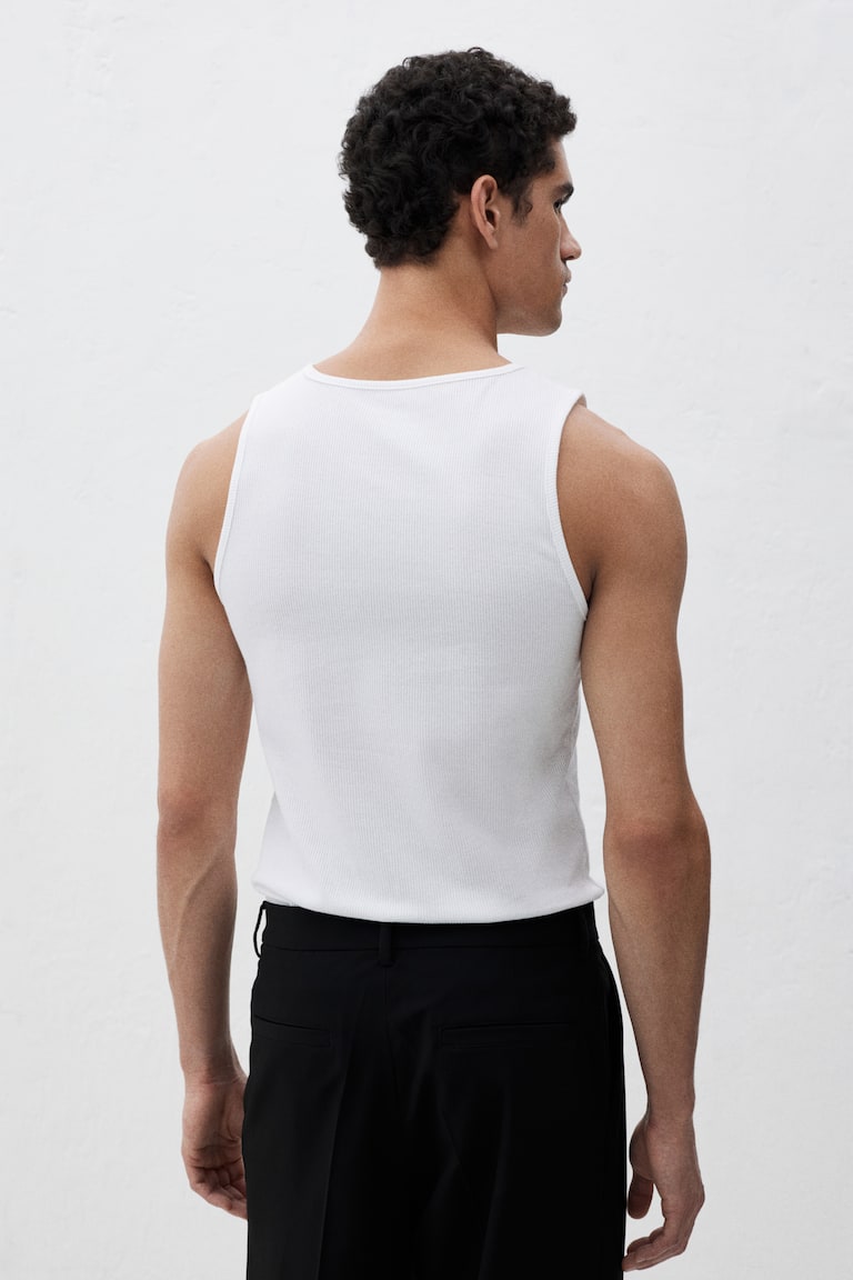 H&M Geripptes Tanktop in Slim Fit 2025