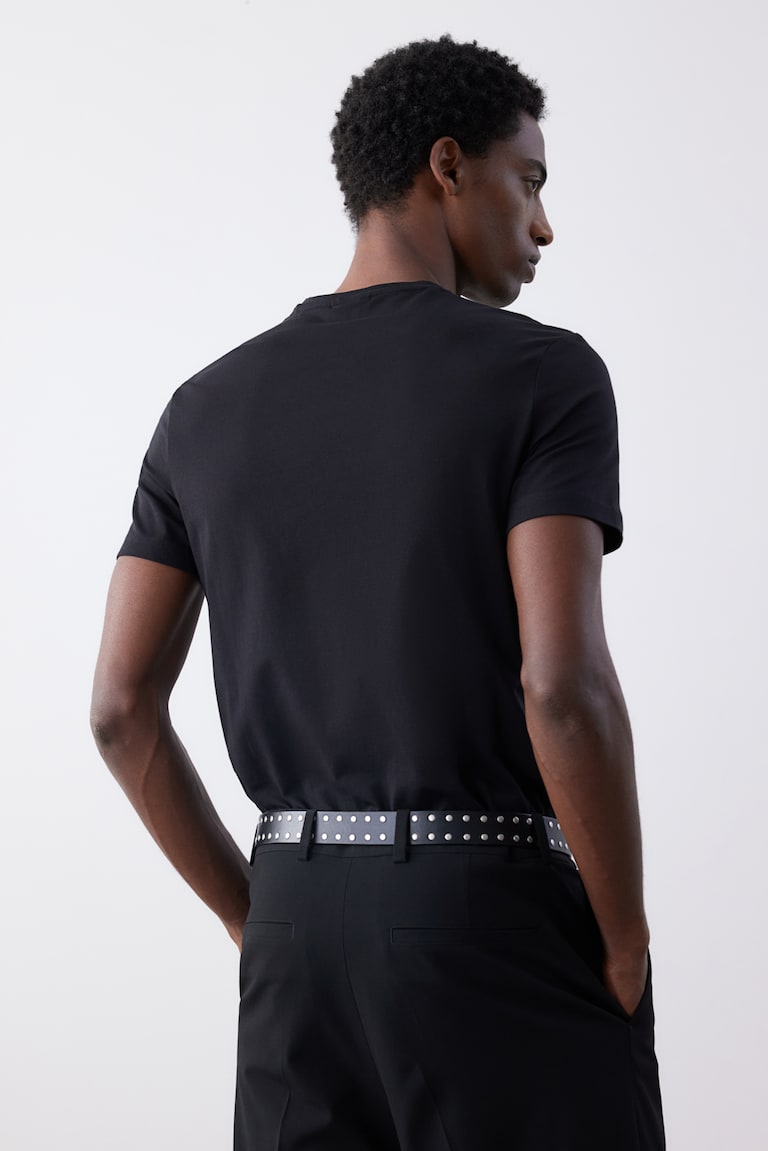 H&M T-Shirt mit V-Ausschnitt Slim Fit Auslauf
