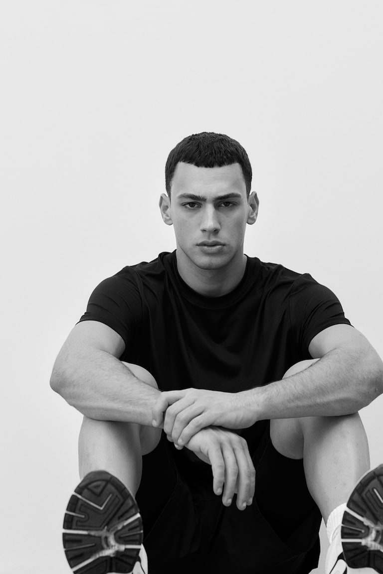 H&M Sportshirt mit DryMove™ in Regular Fit Jubiläumsangebot