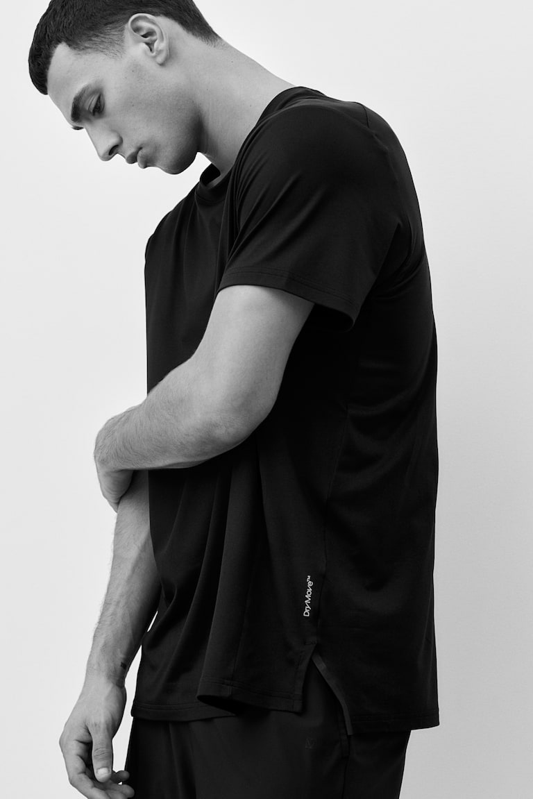 H&M Sportshirt mit DryMove™ in Regular Fit Jubiläumsangebot