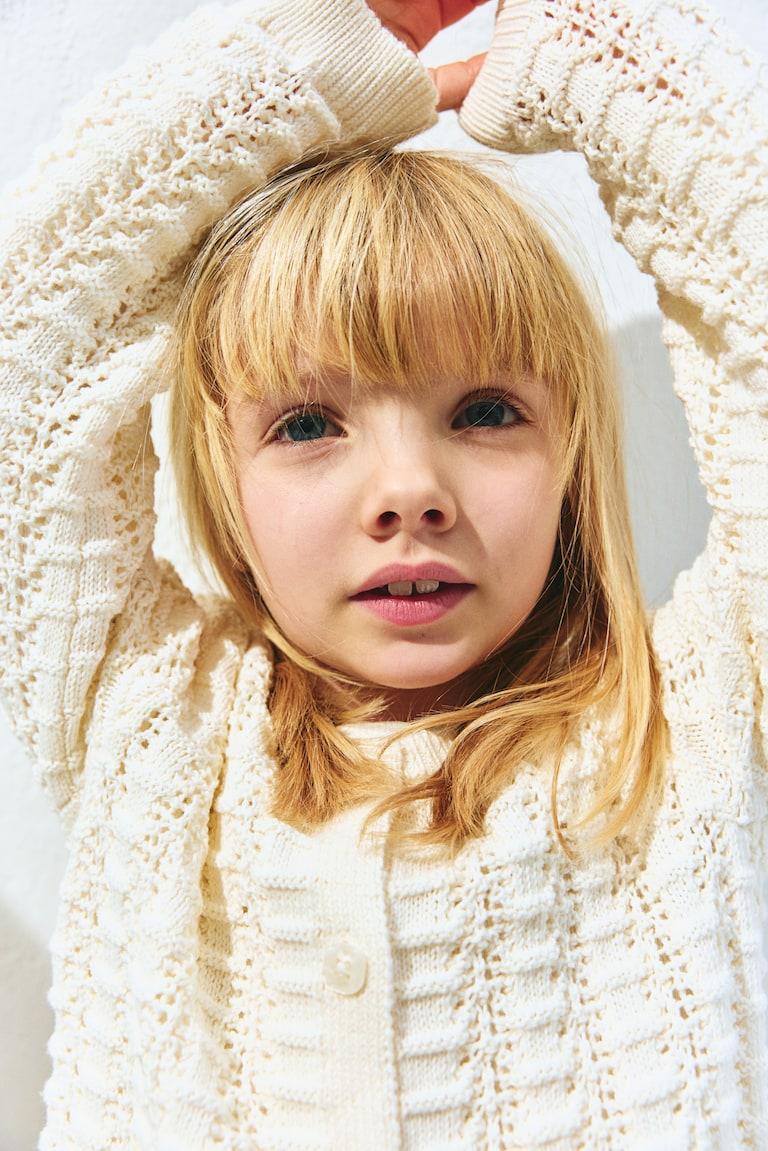 H&M Cardigan in Pointellestrick Kauf eins, bekomm eins gratis