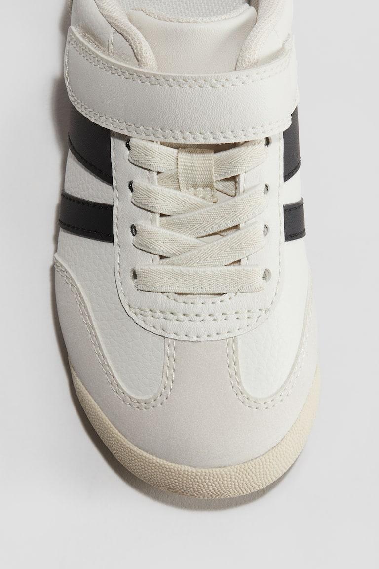 H&M Sneaker VIP-Rabatte